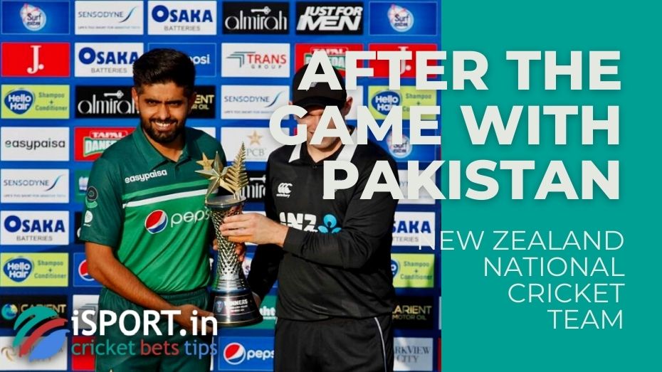 New Zealand National Cricket Team - After the game with Pakistan