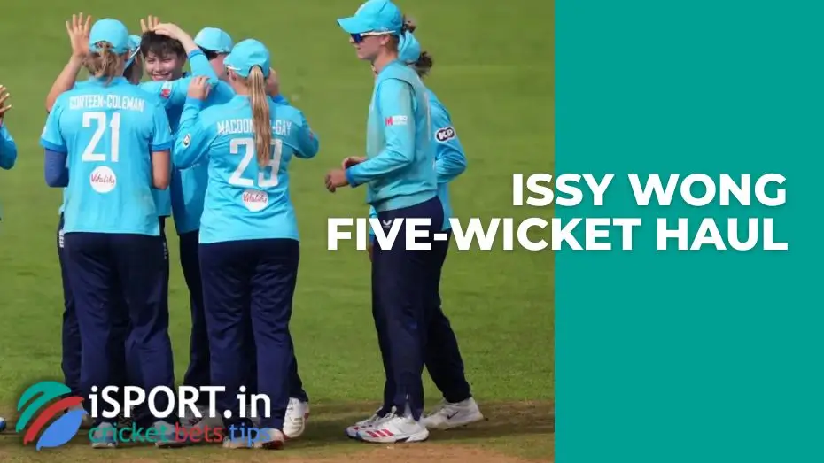 Issy Wong Five-Wicket Haul