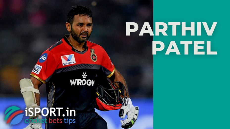 Parthiv Patel said the following about Ravichandran Ashvin